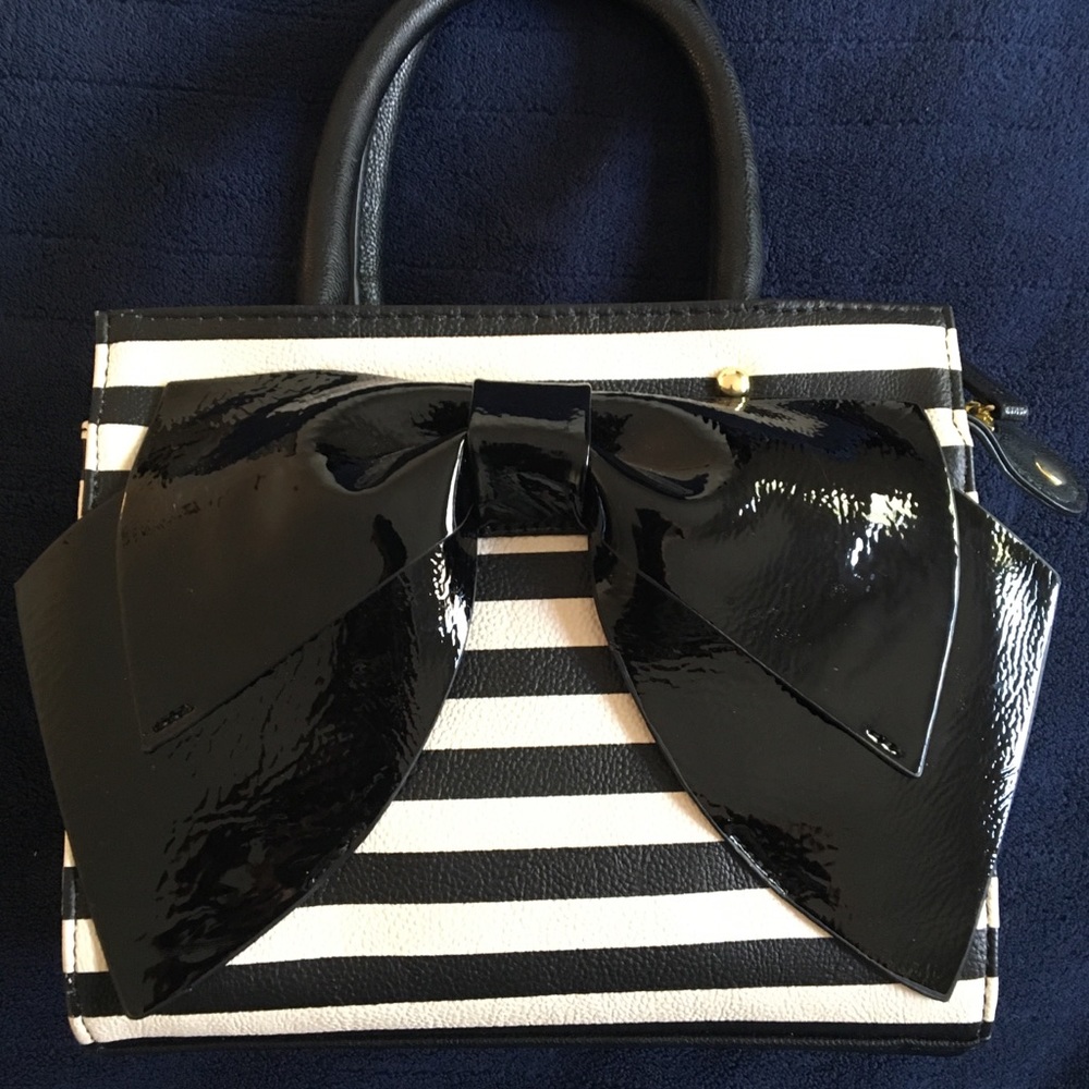 Betsey Johnson purse
